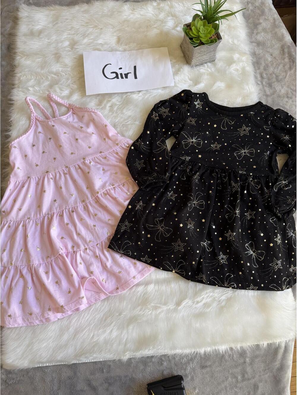 Girls Pink Sleeve and Black Long Sleeve Dress with Gold Star Size 2-4